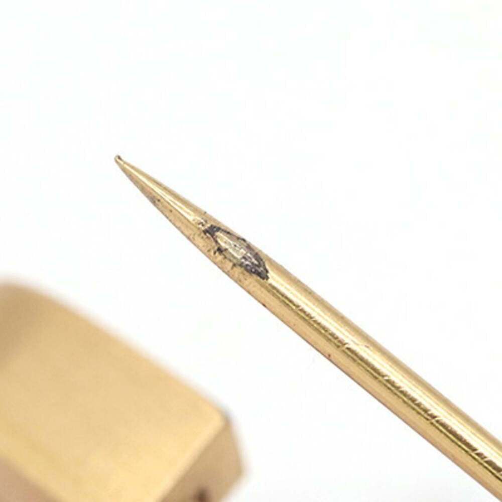 CHANEL Brooch - Picture 6 of 7